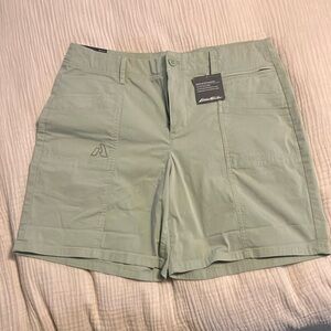 Eddie Bauer Ascent Shorts  Slightly Curvy Green